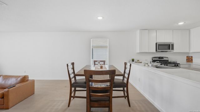 3159 DISPATCH DR, New Braunfels, TX 78130