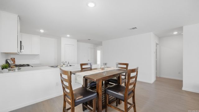 3159 DISPATCH DR, New Braunfels, TX 78130