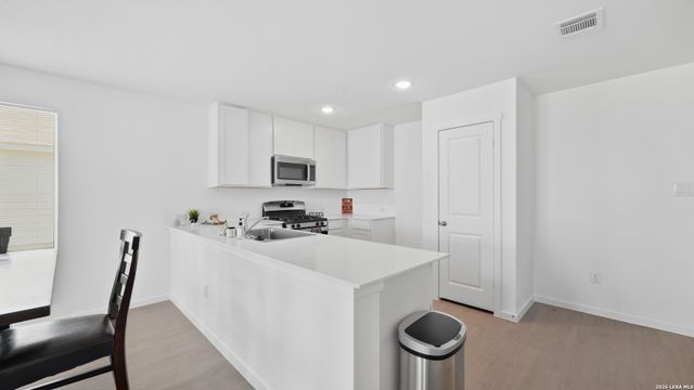 3159 DISPATCH DR, New Braunfels, TX 78130