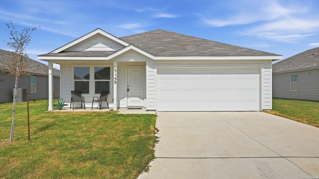 3159 DISPATCH DR, New Braunfels, TX 78130