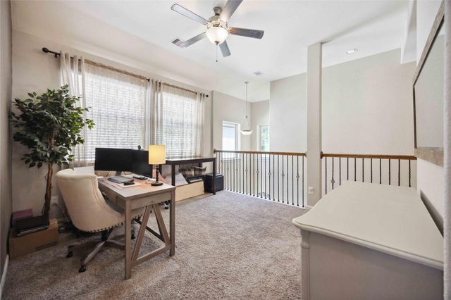 323 Biltmore Loop, Montgomery, TX 77316