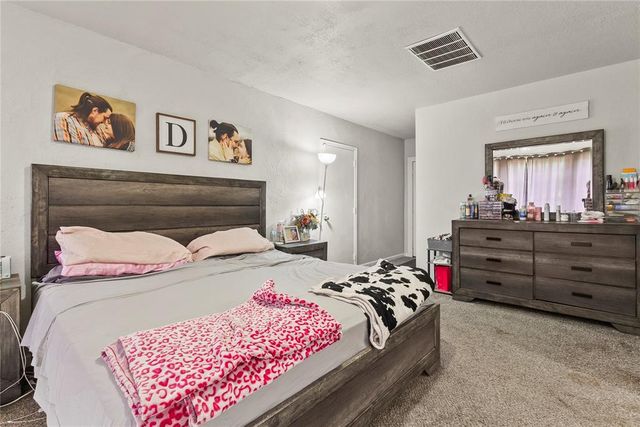 1405 Saber Lane, Weatherford, OK 73096