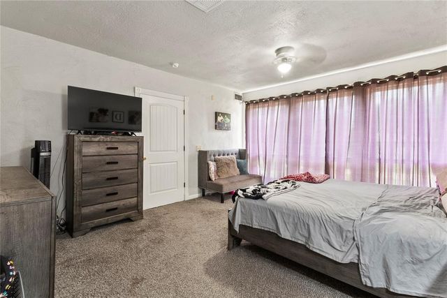 1405 Saber Lane, Weatherford, OK 73096