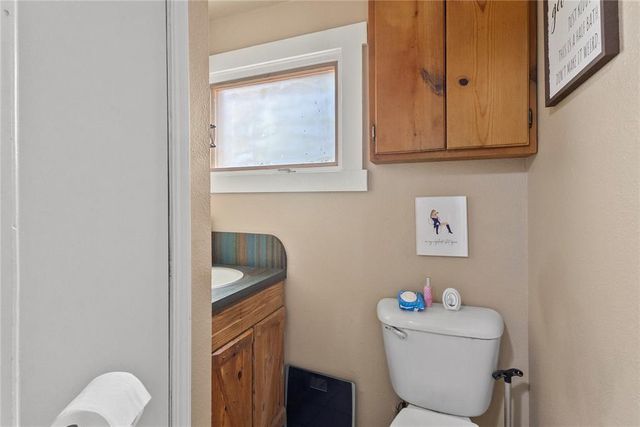 1405 Saber Lane, Weatherford, OK 73096