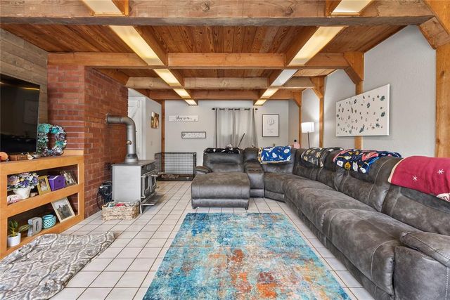 1405 Saber Lane, Weatherford, OK 73096