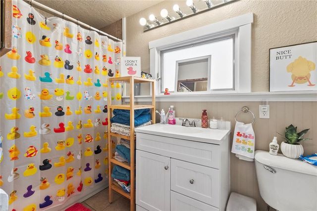 1405 Saber Lane, Weatherford, OK 73096