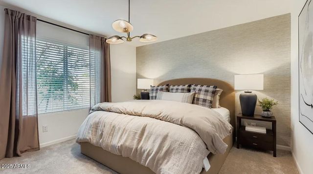 9678 W PICCADILLY Road, Phoenix, AZ 85037