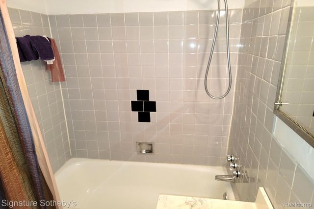 1400 Joliet Place, Detroit, MI 48207