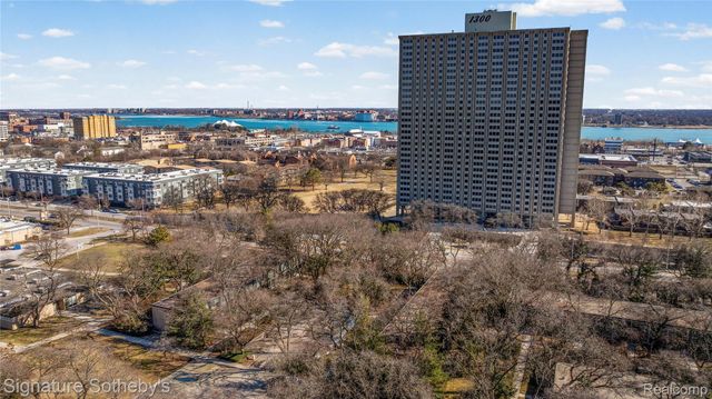 1400 Joliet Place, Detroit, MI 48207