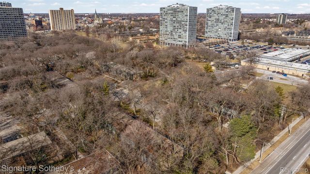 1400 Joliet Place, Detroit, MI 48207