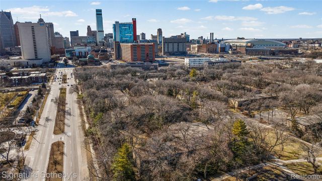 1400 Joliet Place, Detroit, MI 48207