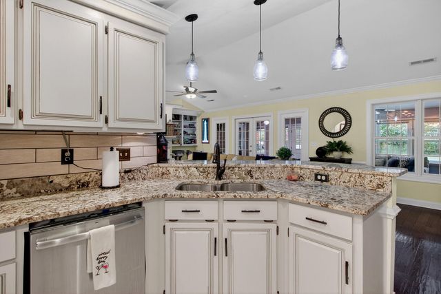 139 Charpia Avenue, Summerville, SC 29483