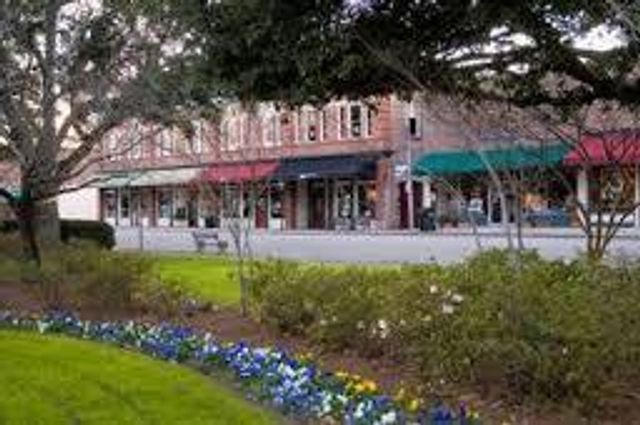 139 Charpia Avenue, Summerville, SC 29483