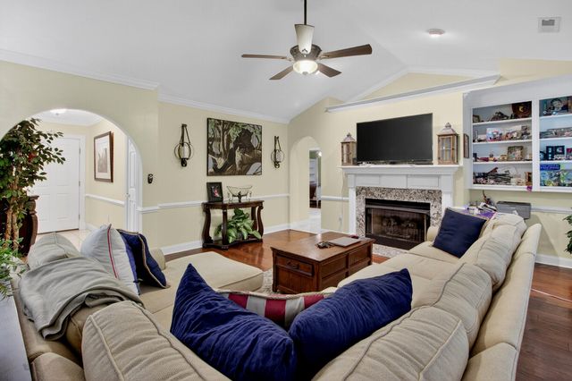 139 Charpia Avenue, Summerville, SC 29483