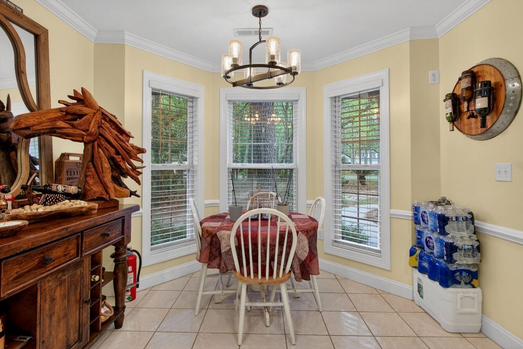 Image 15 of property listing at 139 Charpia Avenue, Summerville, SC 29483