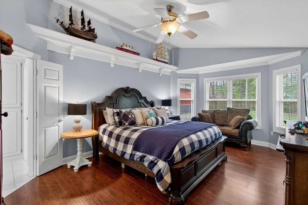 Image 16 of property listing at 139 Charpia Avenue, Summerville, SC 29483