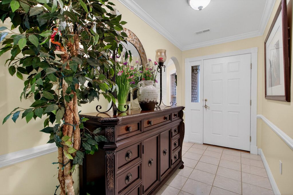 Image 5 of property listing at 139 Charpia Avenue, Summerville, SC 29483