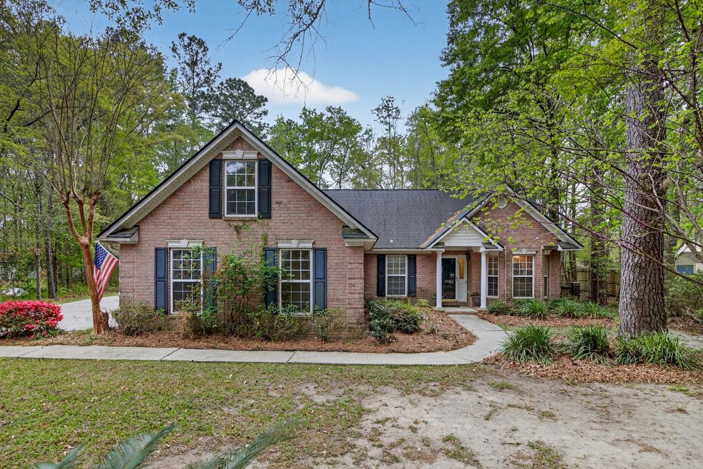 Image 51 of property listing at 139 Charpia Avenue, Summerville, SC 29483