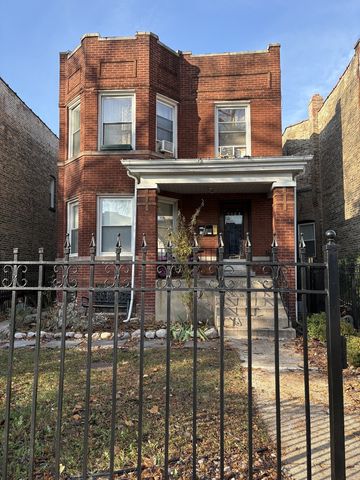 3924 N Sawyer Avenue, Chicago, IL 60618