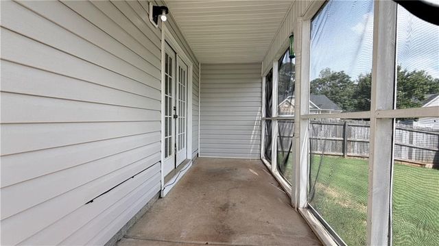 2000 Village Run Drive, Mcdonough, GA 30252