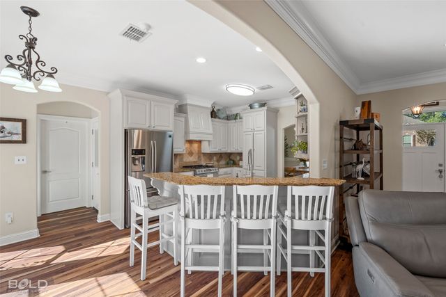 313 Leigh Lane, Stonewall, LA 71078