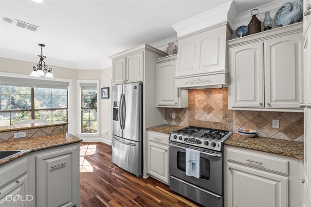 313 Leigh Lane, Stonewall, LA 71078