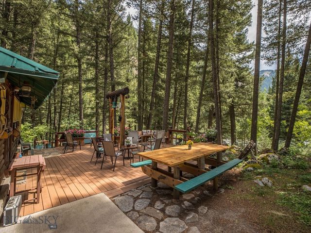 64370 Gallatin Road, Gallatin Gateway, MT 59730