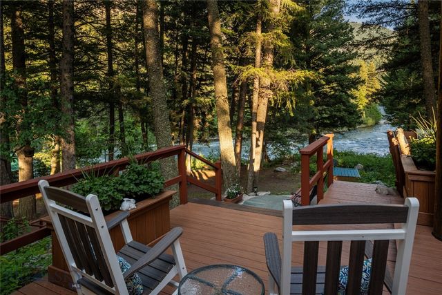 64370 Gallatin Road, Gallatin Gateway, MT 59730