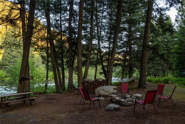 64370 Gallatin Road, Gallatin Gateway, MT 59730