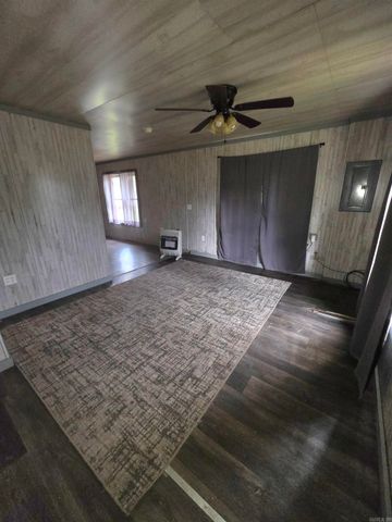 907 S Reine, Mena, AR 71953