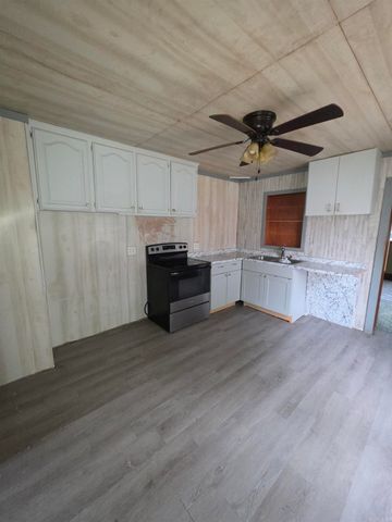 907 S Reine, Mena, AR 71953