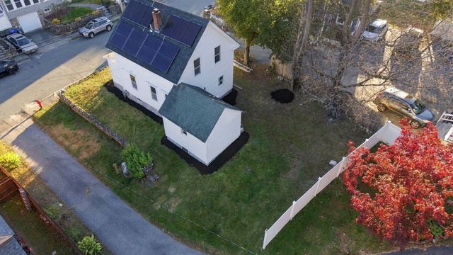 41 Arnold St, Methuen, MA 01844