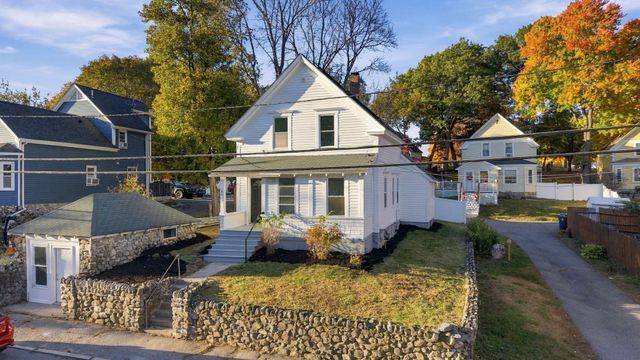 41 Arnold St, Methuen, MA 01844
