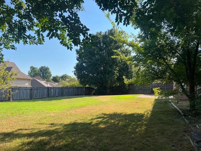 8954 DEWBERRY LN, Memphis, TN 38016