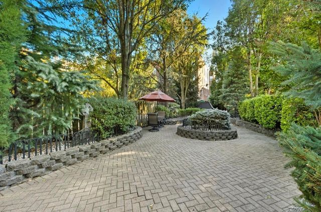 87 SHERMAN PL, Jc, Heights, NJ 07307