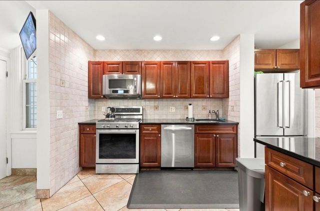 87 SHERMAN PL, Jc, Heights, NJ 07307