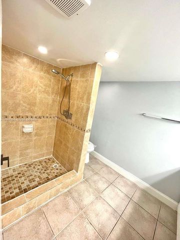 400 NE 18th Avenue 206, Homestead, FL 33033