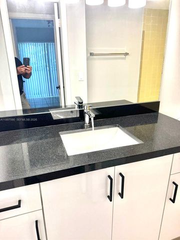 400 NE 18th Avenue 206, Homestead, FL 33033