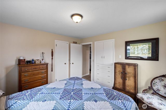 346 Twin Oaks Road, Chehalis, WA 98532