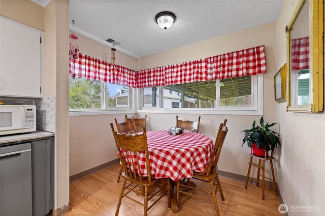 346 Twin Oaks Road, Chehalis, WA 98532