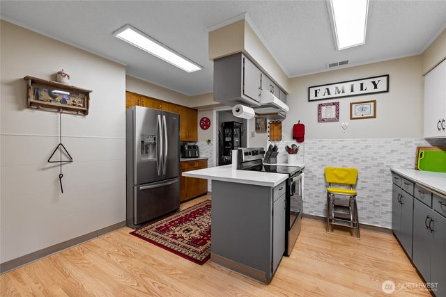 346 Twin Oaks Road, Chehalis, WA 98532