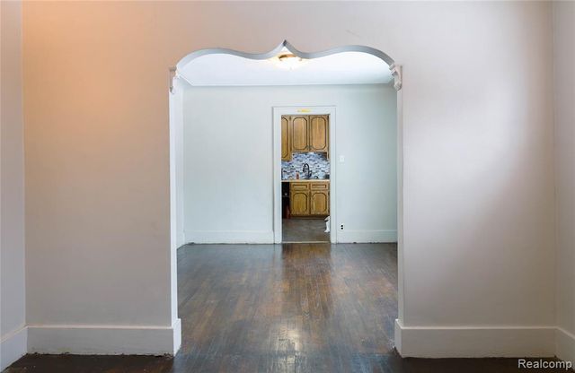 7260 Auburn Street, Detroit, MI 48228