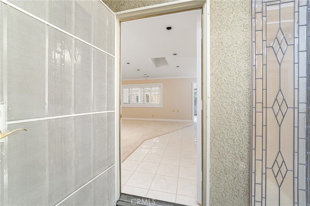 2005 Via Mariposa W D, Laguna Woods, CA 92637 — photo 5