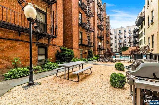 1112 Park Avenue 2L, Hoboken, NJ 07030