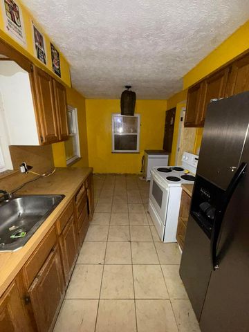 1278 E Kenworth Road, Columbus, OH 43224