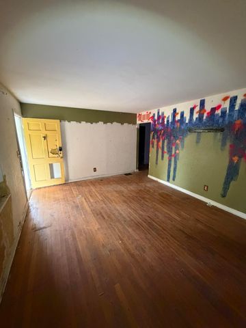 1278 E Kenworth Road, Columbus, OH 43224