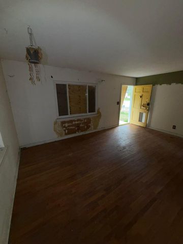 1278 E Kenworth Road, Columbus, OH 43224