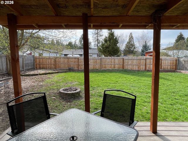 302 S ALDER St, Wallowa, OR 97885