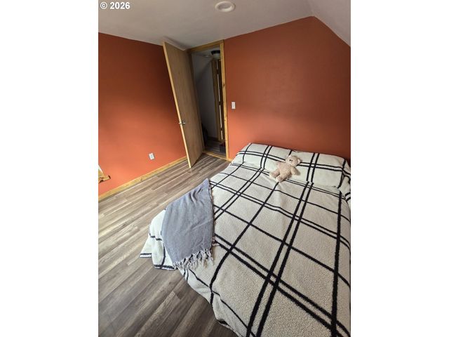 302 S ALDER St, Wallowa, OR 97885