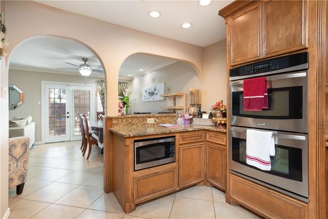 7032 Carmer Circ, Corpus Christi, TX 78413